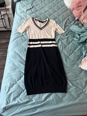 Ralph Lauren V-Neck Two-Tone Knit Midi Dress in Cream and Black